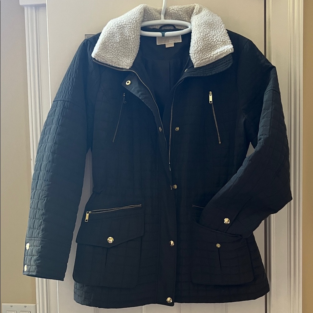 Michael Kors Black/GreyQuilted Jacket,Shearling Collar, XL, Bust 46”, 29.5” L
